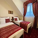 Viliam Frano 4* Nitra