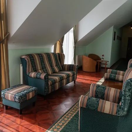Viliam Frano 4* Nitra