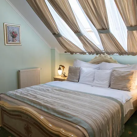 Viliam Frano Szálloda