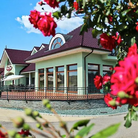 Viliam Frano 4* Nyitra