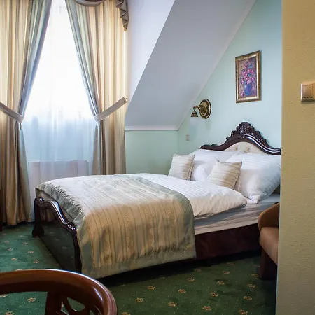 Viliam Frano 4* Nitra