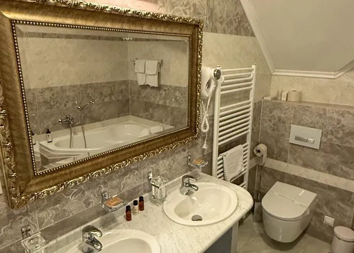 Viliam Frano Szálloda